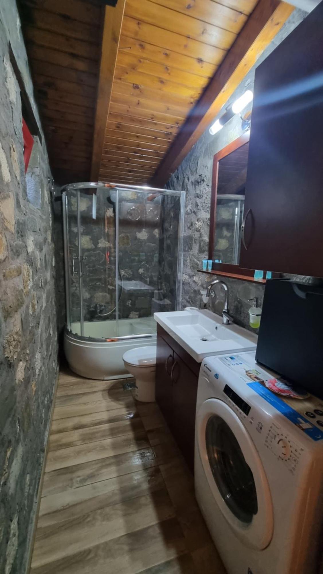 House With Big Garden And Barbeque In Nature Vourgareli Ngoại thất bức ảnh